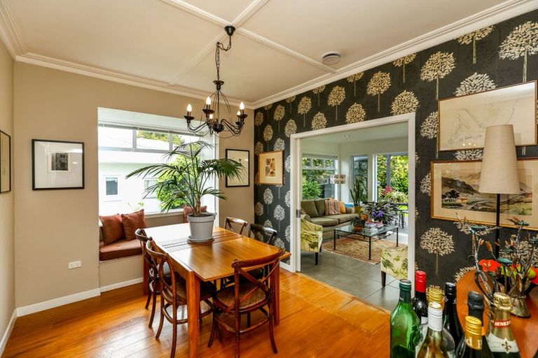 Photo of property in 207 Powderham Street, New Plymouth, 4310