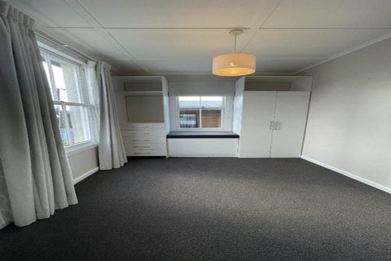 Photo of property in 87 Don Buck Road, Massey, Auckland, 0614