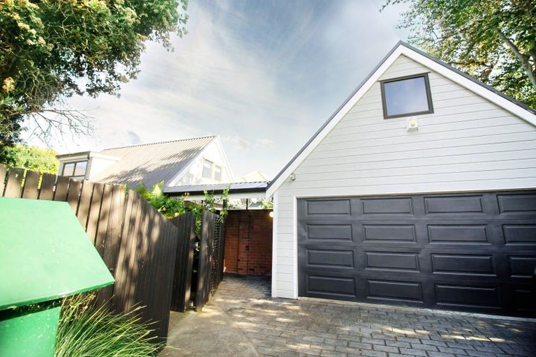 Photo of property in 266 Victoria Avenue, Hokowhitu, Palmerston North, 4410