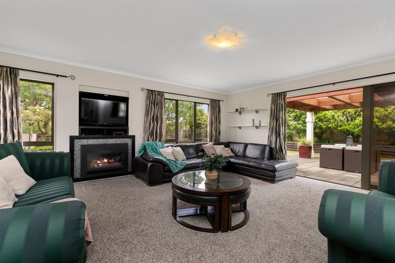 Photo of property in 2 Kildonan Place, Bethlehem, Tauranga, 3110