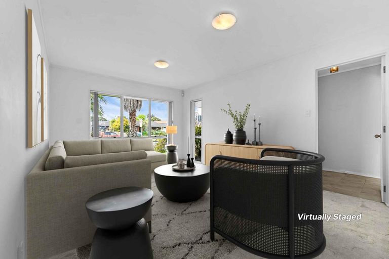 Photo of property in 70 Tington Avenue, Wattle Downs, Auckland, 2103