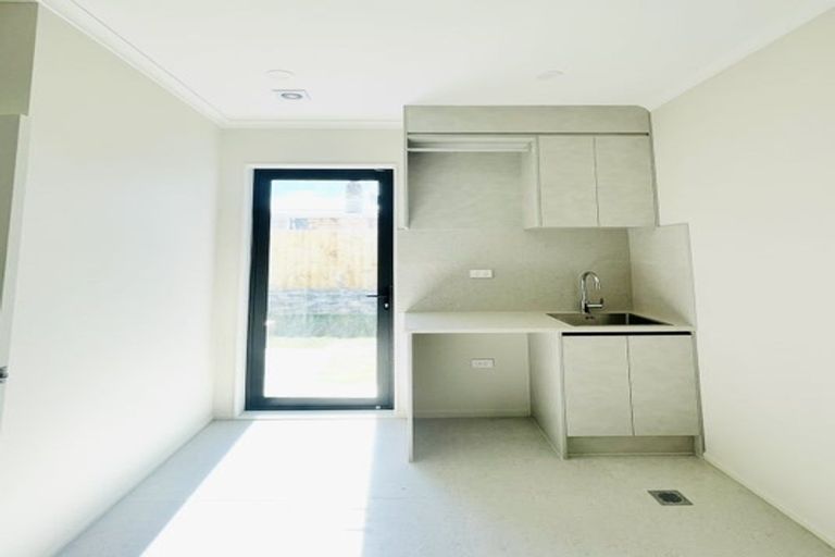 Photo of property in 35b Mcannalley Street, Manurewa East, Auckland, 2102