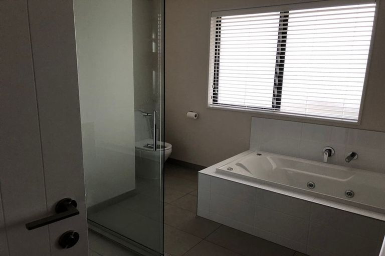 Photo of property in 50 Mays Road, St Albans, Christchurch, 8052