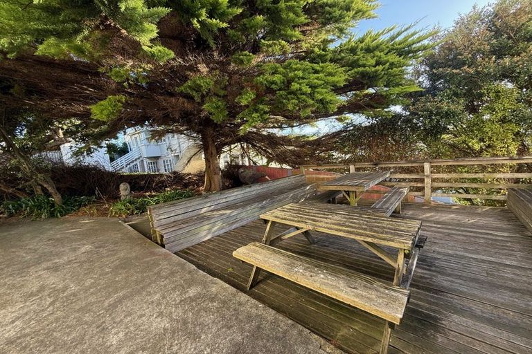 Photo of property in Rowena Hostel, 61 Ellice Street, Mount Victoria, Wellington, 6011