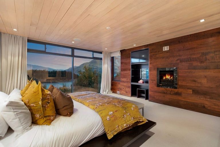 Photo of property in 42a Man Street, Queenstown, 9300