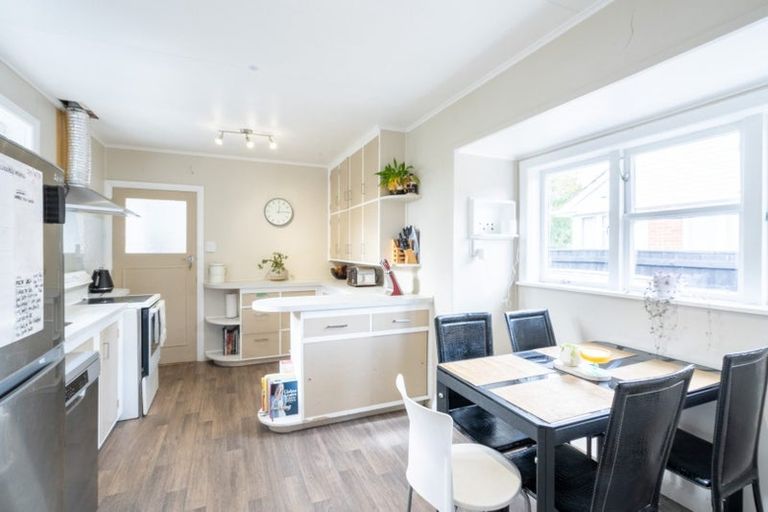 Photo of property in 22 Ascot Street, Hokowhitu, Palmerston North, 4410