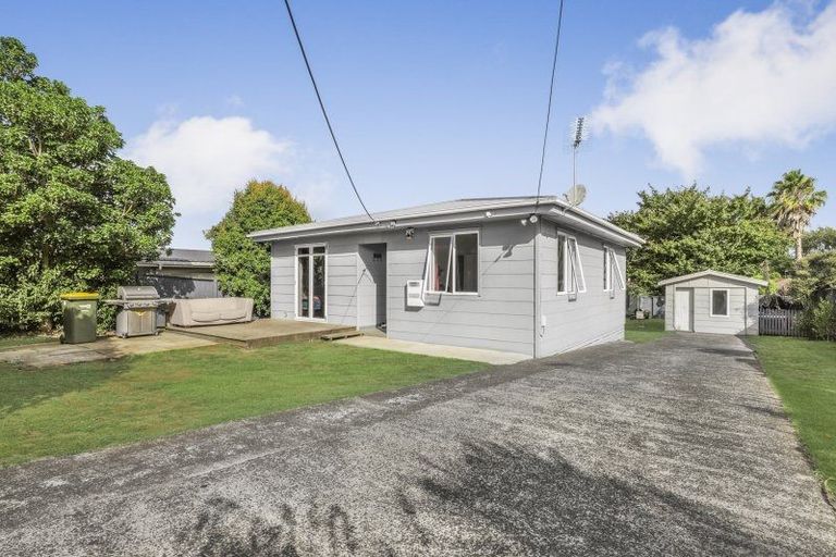 Photo of property in 18 Kayes Road, Pukekohe, 2120