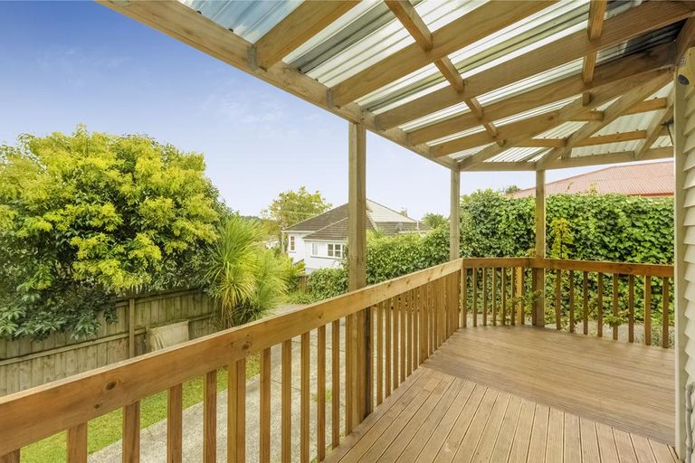 Photo of property in 162b Henderson Valley Road, Henderson, Auckland, 0612