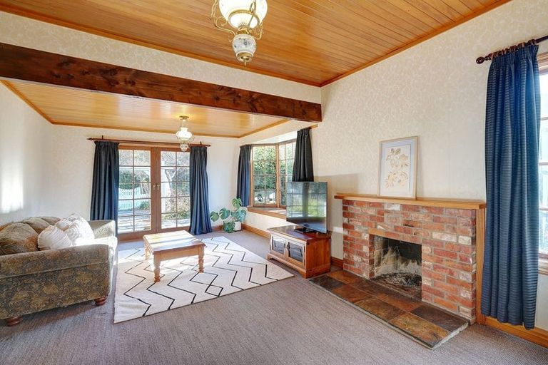 Photo of property in 15 Terrace Road, Leithfield, Amberley, 7481