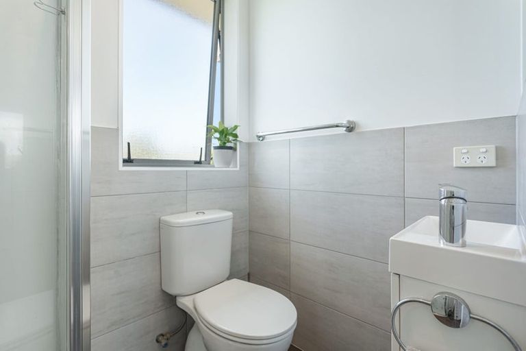 Photo of property in 83 Riverside Road, Orewa, 0931