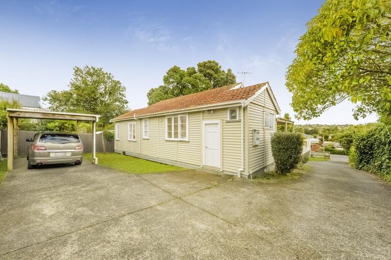 Photo of property in 162b Henderson Valley Road, Henderson, Auckland, 0612