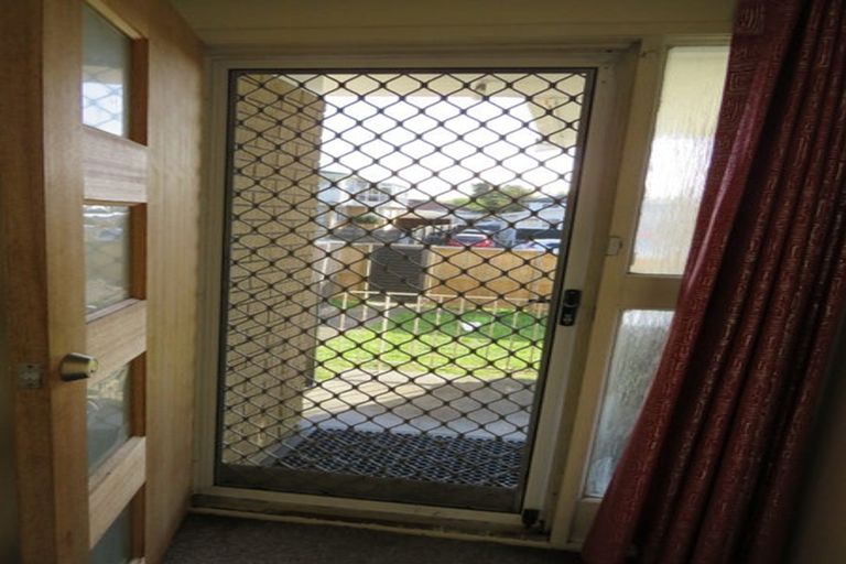 Photo of property in 4 Carbery Place, Manurewa, Auckland, 2102