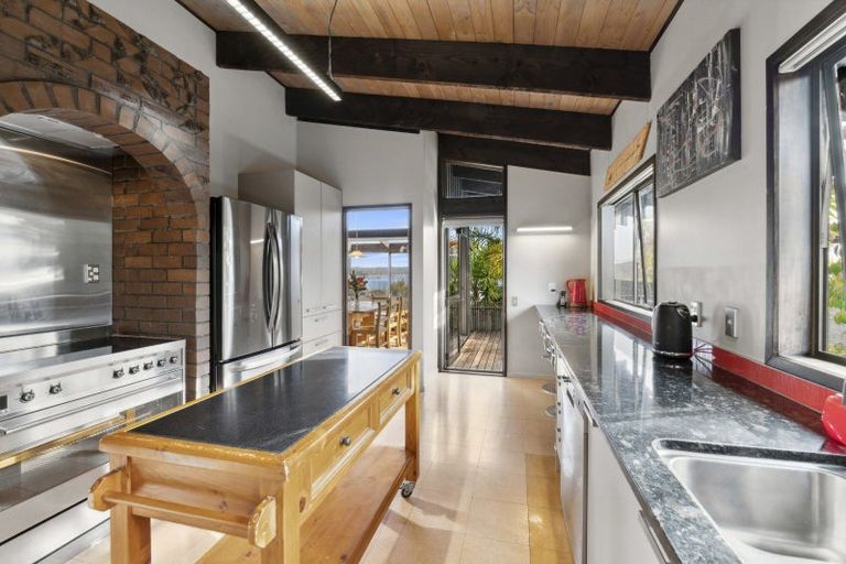 Photo of property in 132 Aeroview Drive, Beach Haven, Auckland, 0626