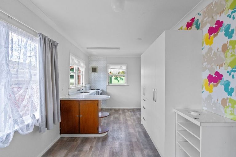 Photo of property in 58 Winchester Street, Levin, 5510