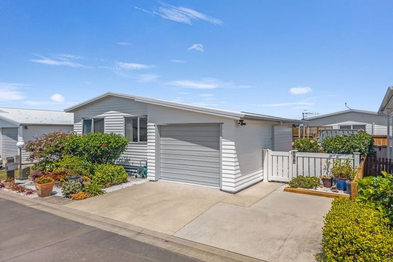 Photo of property in 304/11 Kamahi Crescent, Papamoa Beach, Papamoa, 3118