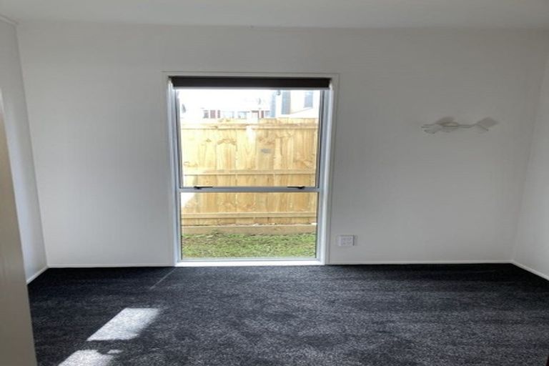 Photo of property in 52 Cascades Road, Pakuranga Heights, Auckland, 2010