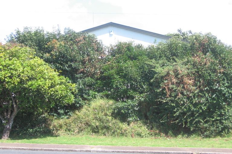 Photo of property in 1/172 Lake Road, Northcote, Auckland, 0627