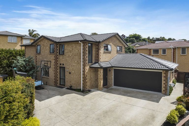 Photo of property in 112 Grand Drive, Orewa, 0931