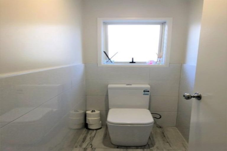 Photo of property in 26 Jadewynn Drive, Massey, Auckland, 0614