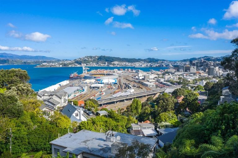Photo of property in 51b Barnard Street, Wadestown, Wellington, 6012
