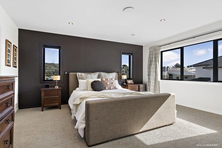 Photo of property in 22 Cresswell Place, Johnsonville, Wellington, 6037