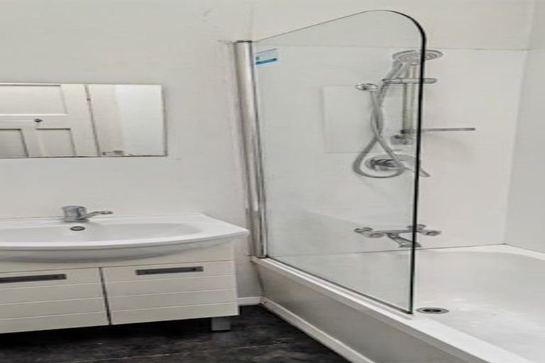 Photo of property in 5a Kinsman Street, Kaikorai, Dunedin, 9010