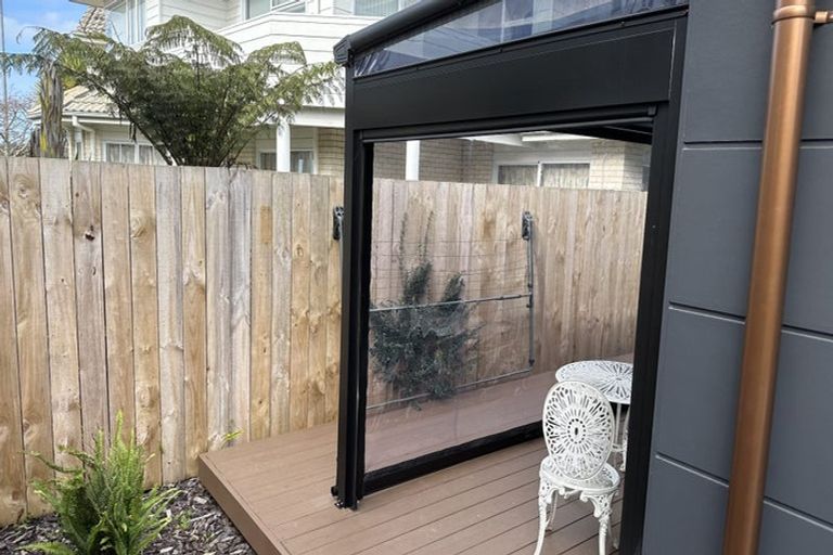 Photo of property in 216a Bucklands Road, Bucklands Beach, Auckland, 2012