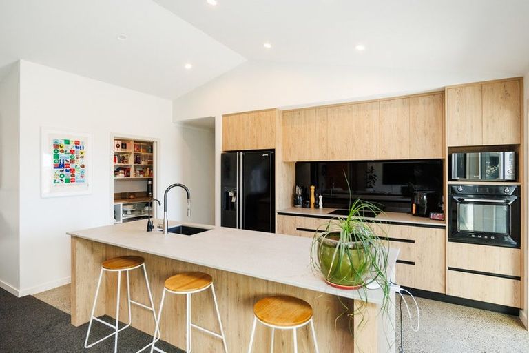 Photo of property in 985 Parewanui Road, Parewanui, Bulls, 4894