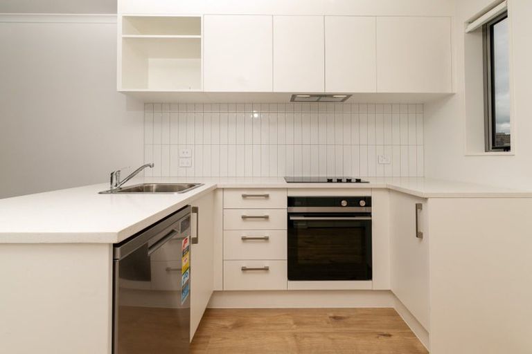 Photo of property in 19 Ngae Place, Mangere East, Auckland, 2024