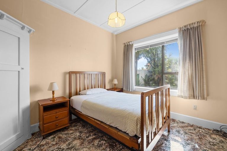 Photo of property in 11 Bartlett Street, Riccarton, Christchurch, 8011