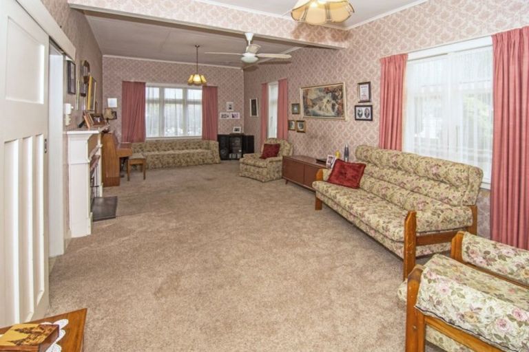 Photo of property in 14 Hessey Street, Masterton, 5810