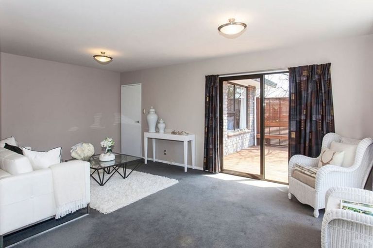 Photo of property in 16 Resolution Place, Bryndwr, Christchurch, 8053