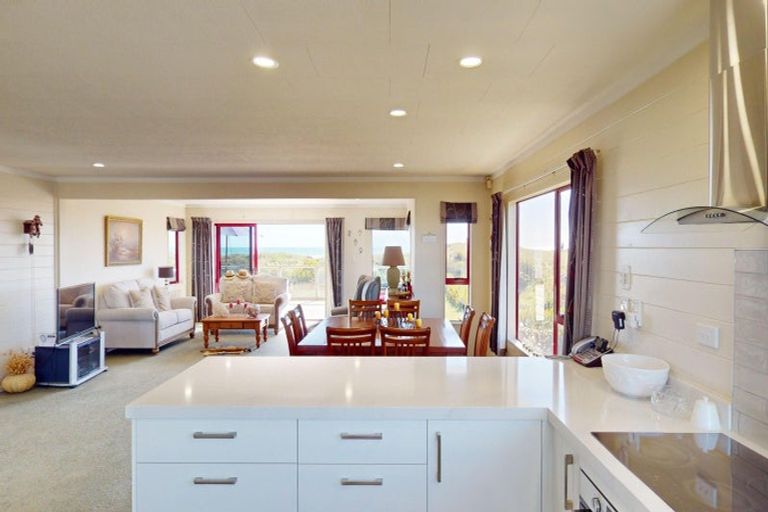 Photo of property in 27a Rua Avenue, Waitarere Beach, Levin, 5510