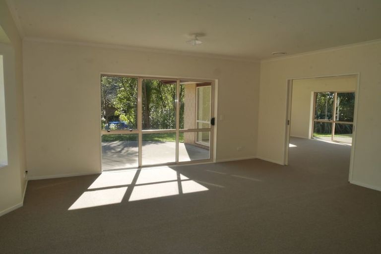 Photo of property in 120 Maui Pomare Road, Nikau Valley, Paraparaumu, 5032