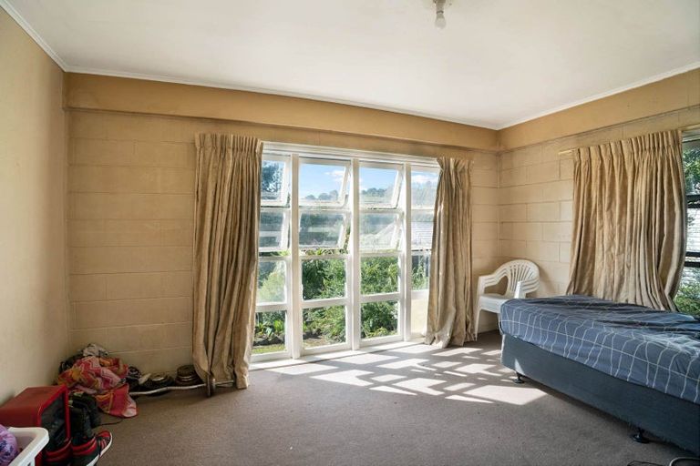 Photo of property in 639 Swanson Road, Swanson, Auckland, 0612