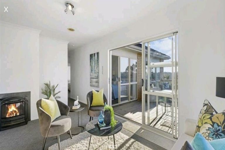 Photo of property in 9 Kittiwake Drive, Schnapper Rock, Auckland, 0632