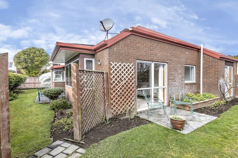 Photo of property in 1/175 Hawthornden Road, Avonhead, Christchurch, 8042