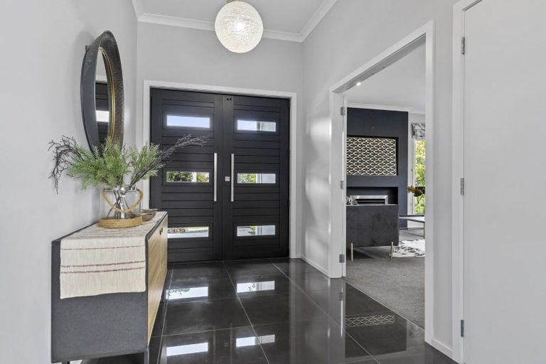 Photo of property in 21 Mataroa Crescent, Flagstaff, Hamilton, 3210