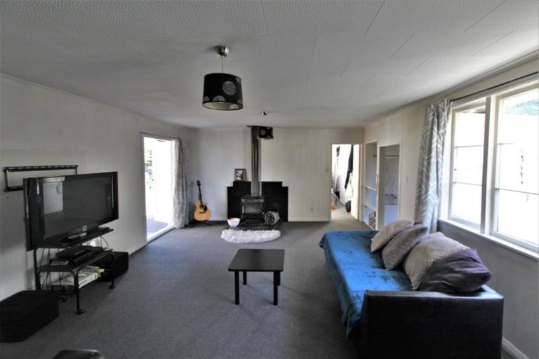 Photo of property in 6 Dumfries Road, Tokoroa, 3420