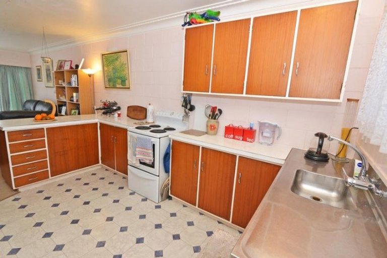 Photo of property in 1/8 Pamela Place, New Lynn, Auckland, 0600