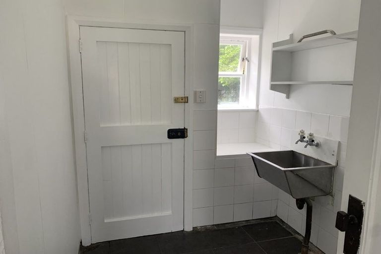 Photo of property in 9 Bell Street, Marton, 4710