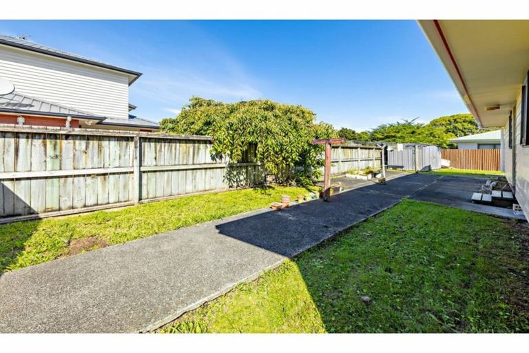 Photo of property in 3/35 Waterview Road West, Takanini, 2112