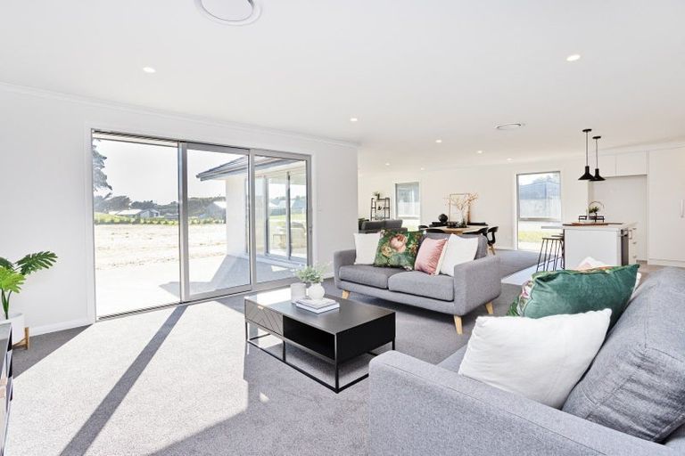 Photo of property in 92 Blairlogie Close, Otatara, 9879