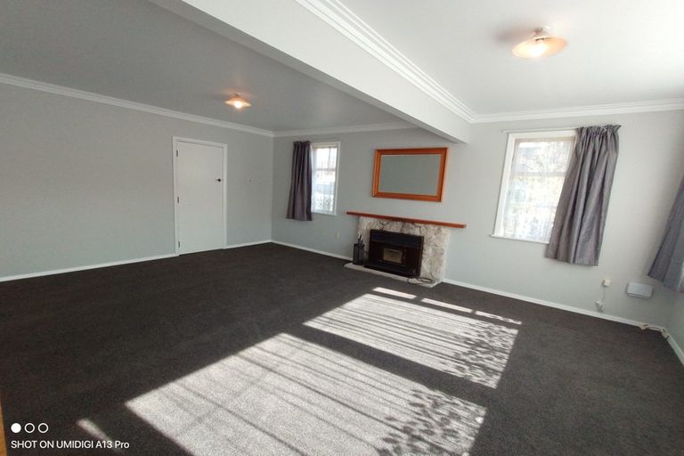 Photo of property in 59 Main Road, Wainuiomata, Lower Hutt, 5014