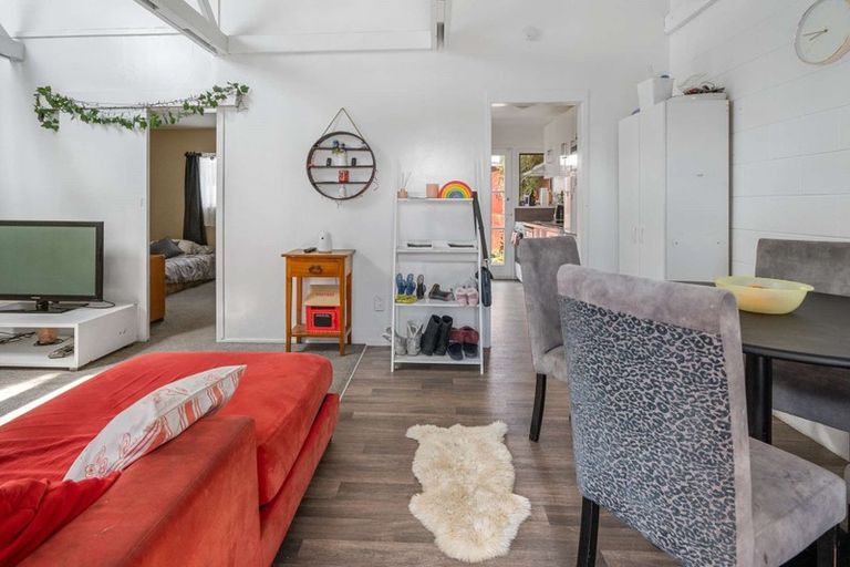 Photo of property in 66unit Robinson Avenue, Holdens Bay, Rotorua, 3010