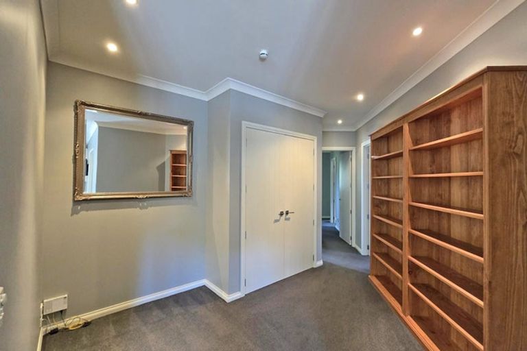 Photo of property in 72 Kent Terrace, Taradale, Napier, 4112