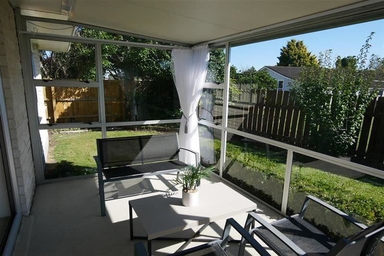 Photo of property in 1/6 Keeney Court, Papakura, 2110