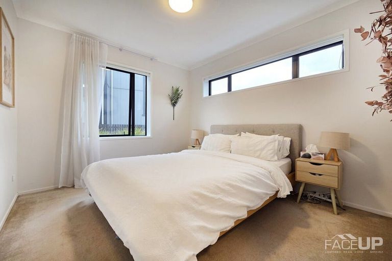 Photo of property in 1/48 Nugget Avenue, Hobsonville, Auckland, 0616