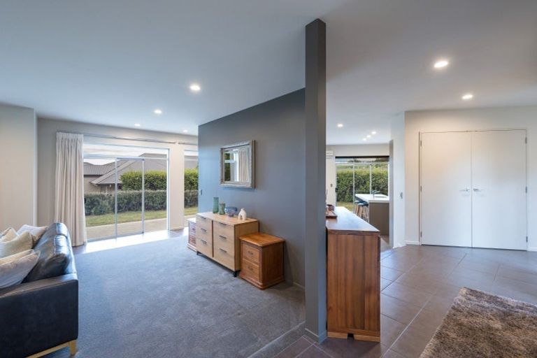 Photo of property in 12 Lobank Place, Richmond, 7020