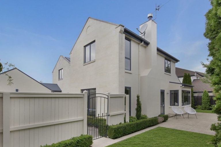 Photo of property in 142a Innes Road, St Albans, Christchurch, 8052